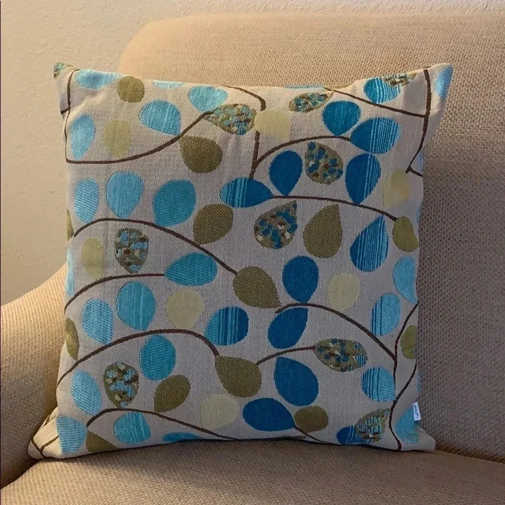 Calitime Pillow Cover with Insert New